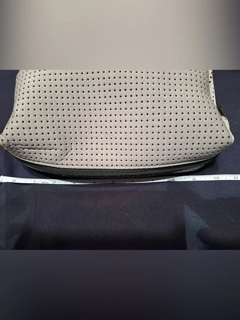 Mayamar NWT Perforated Neoprene Cosmetic Makeup Travel Pouch Bag Gray Large